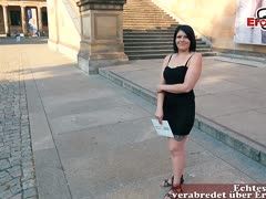 Deutsches Sexdate ohne Gummi mit schwarzhaarigem Mädchen